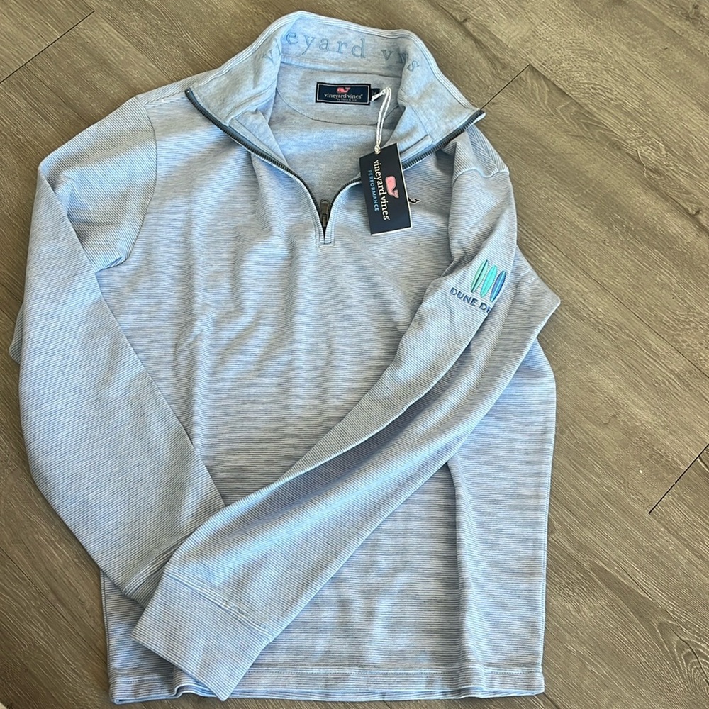 Vineyard vines quarter zip Size S NWT